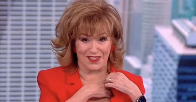 Viewers Were Stunned When Joy Behar Accused Her Co-Host Of “Faking It”