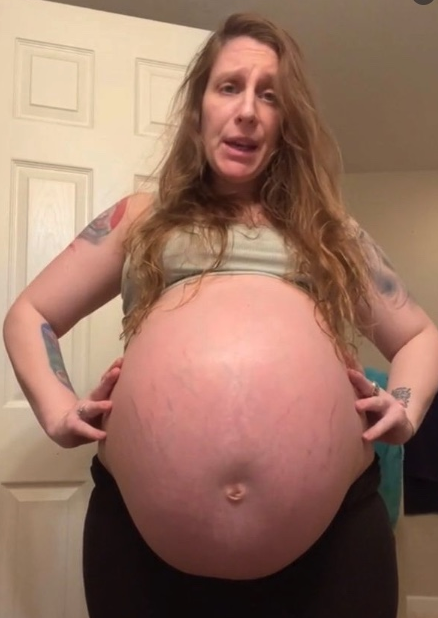 Mom’s baby bump was so huge people thought she was carrying 8 babies