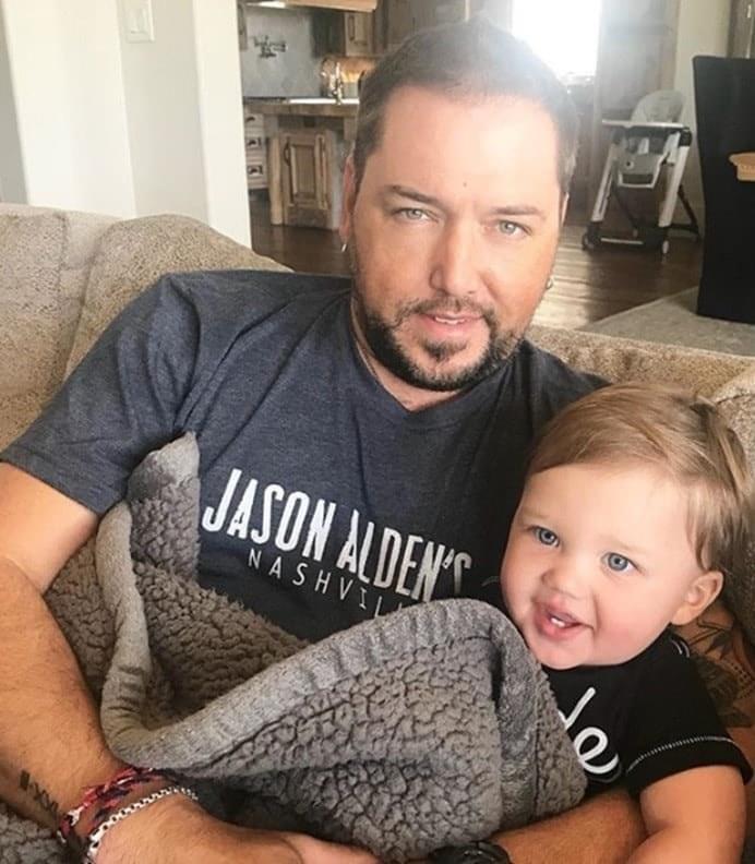 After bringing his son to the ER, Jason Aldean posts a health update.