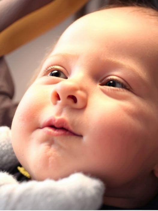 The 4-month-old baby has started singing songs with his mother. He enjoys listening to his mother and doing it on his own.Look her amazing video