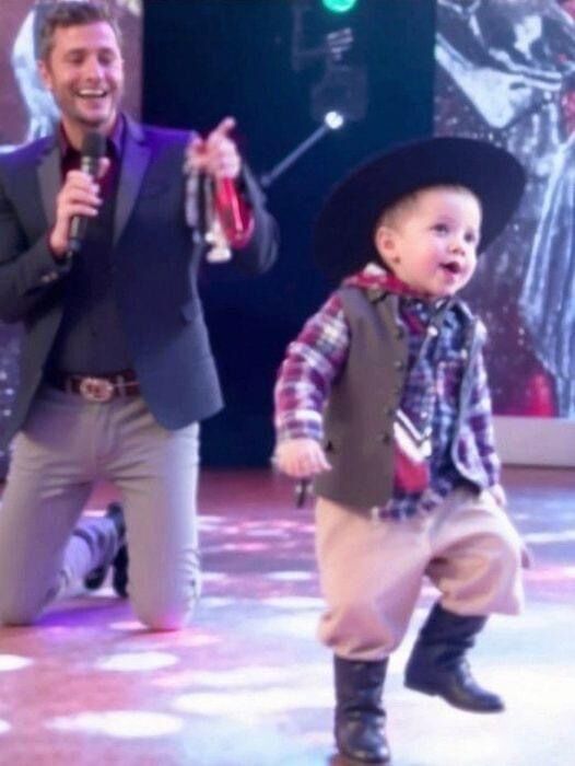 The two-year-old child came on stage and surprised everyone with his performance
